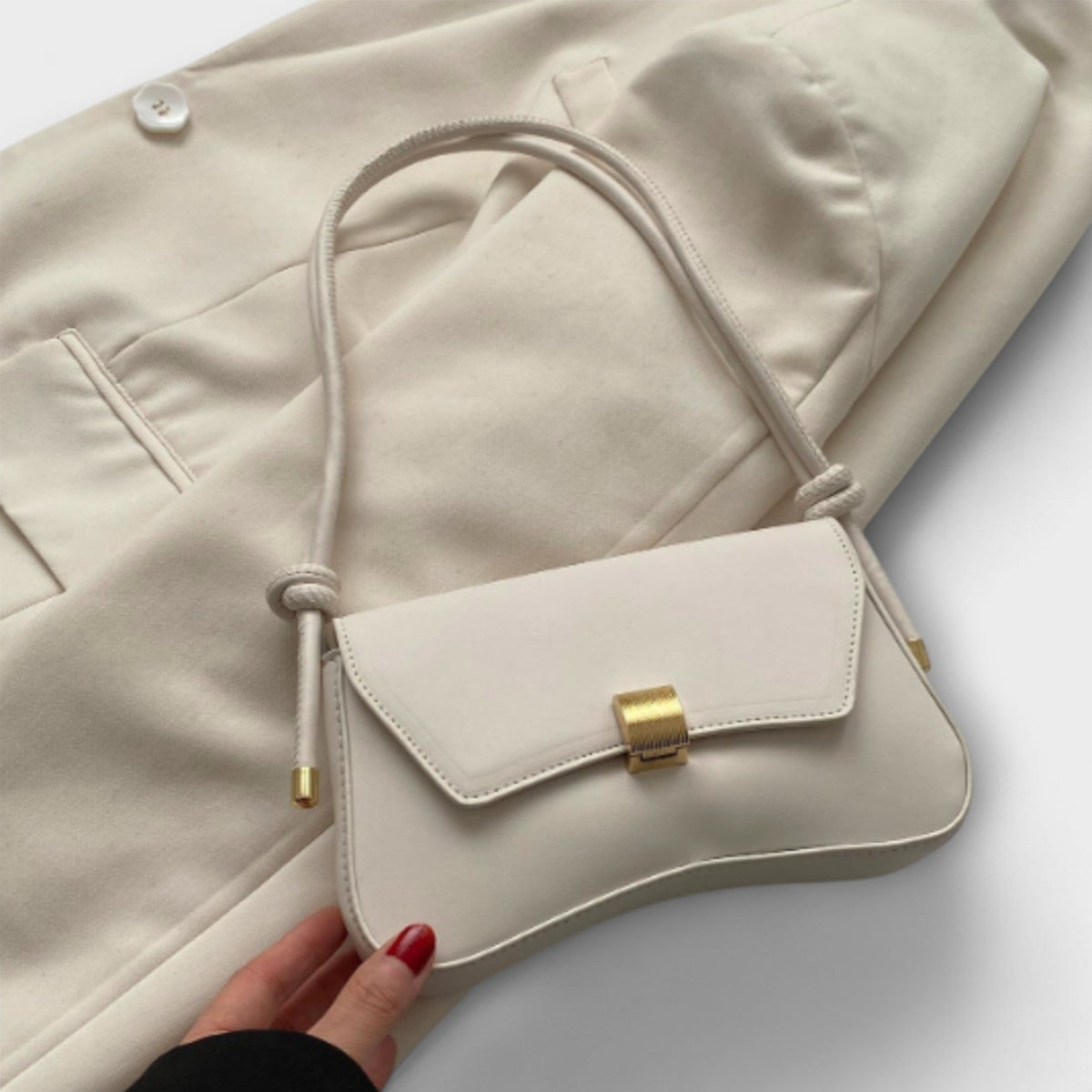 Claire | Women’s Stylish Shoulder Bag Design