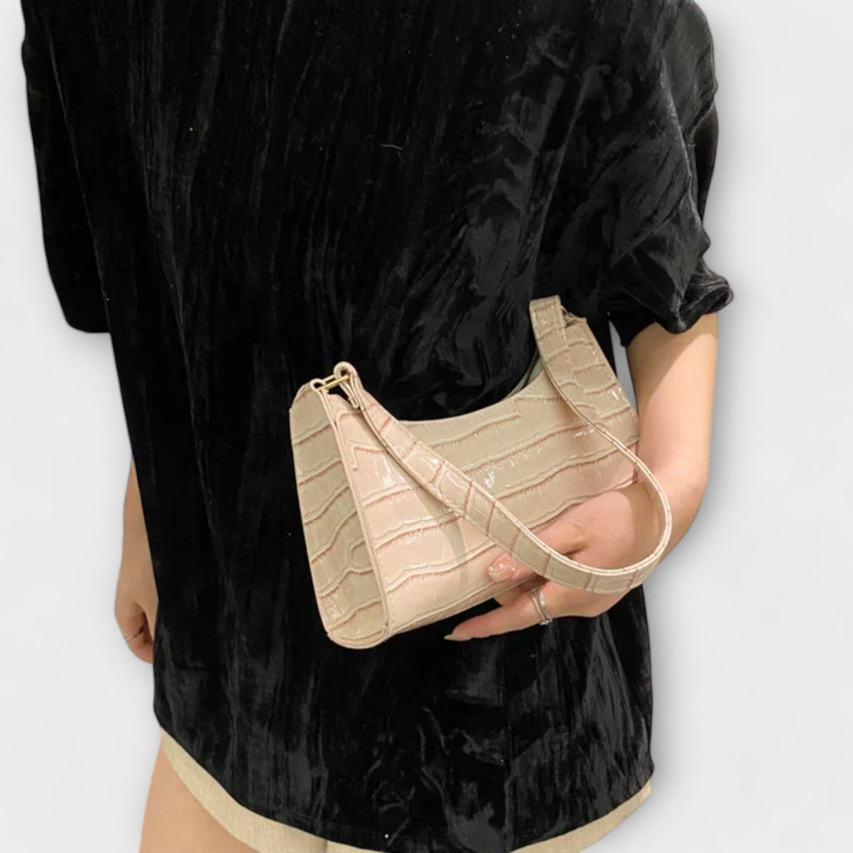 Ariana | Women’s Iconic Classic Shoulder Bag